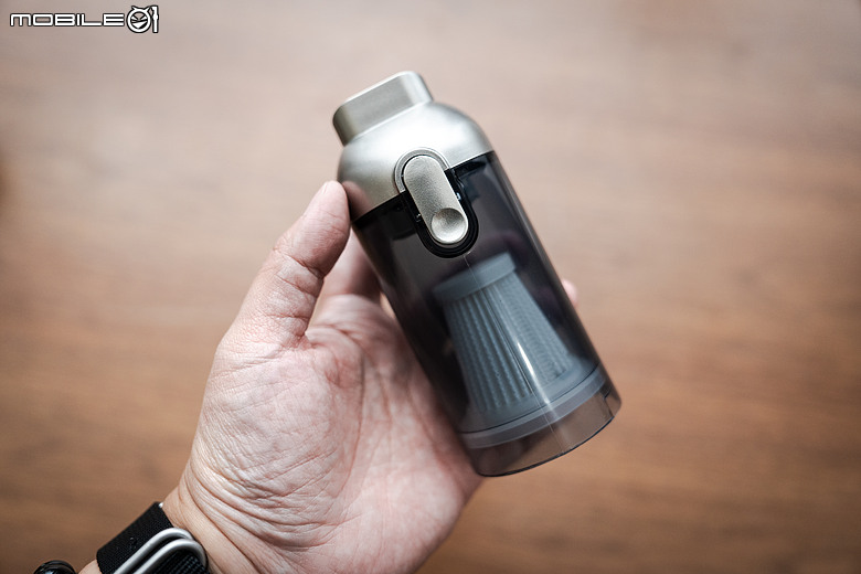 KOCA Dusty MINI 1 手持吸塵器|從車內餅乾屑到生活,吸塵、吹氣、抽真空、充氣一機搞定