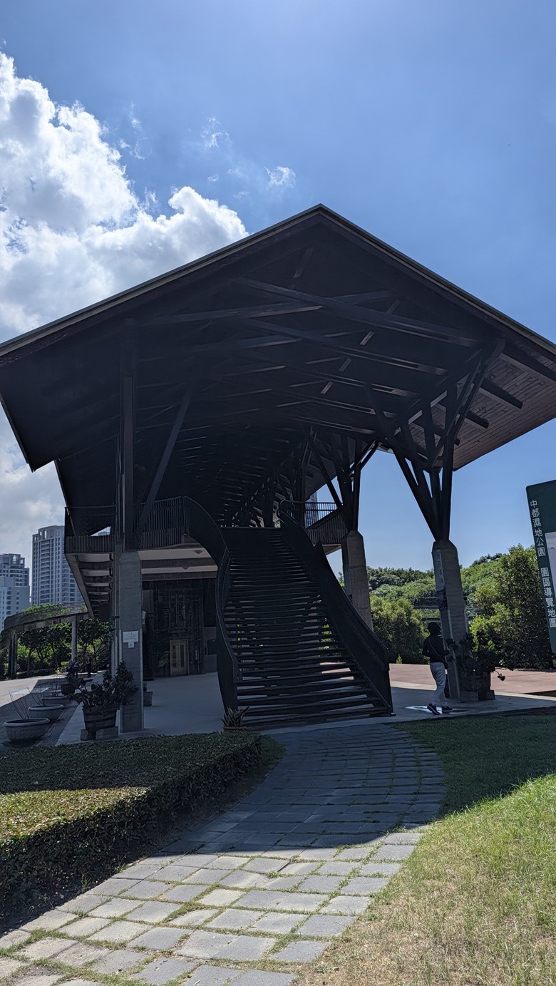 小遊高雄中都唐榮磚窯廠&濕地公園