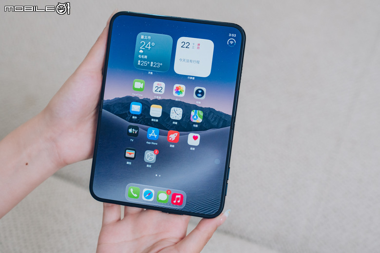 Apple iPhone Duo 24 小時開箱速測體驗 這會是摺疊機終極解答嗎？