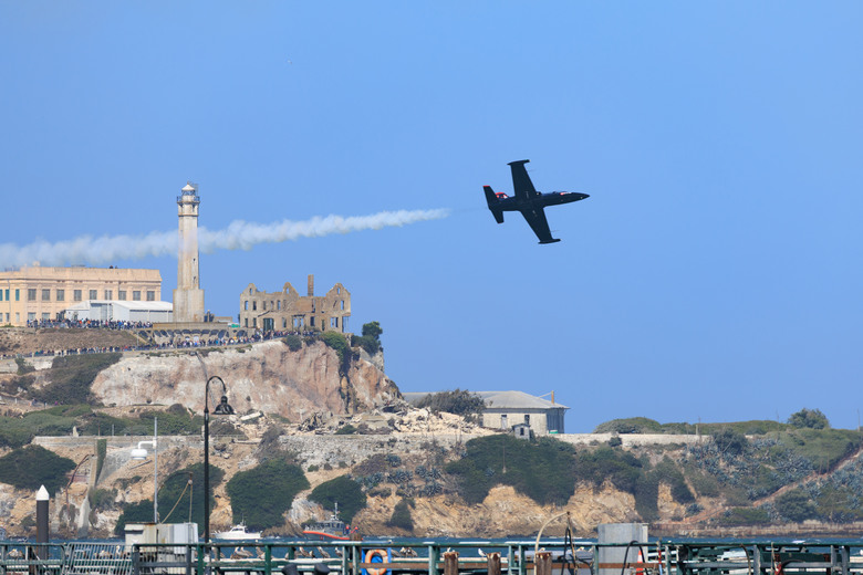 點我看大圖 SF Fleet Week 2026 Air Show (Canon EOS R6mk2 + EF100-400mm f/4.5-5.6 L2)