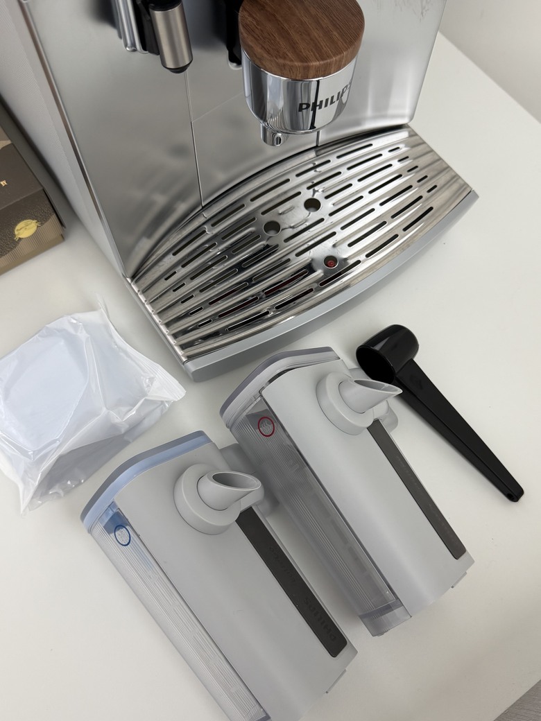 [開箱] 飛利浦雲朵拿鐵旗艦機EP8557 + 使用心得分享
