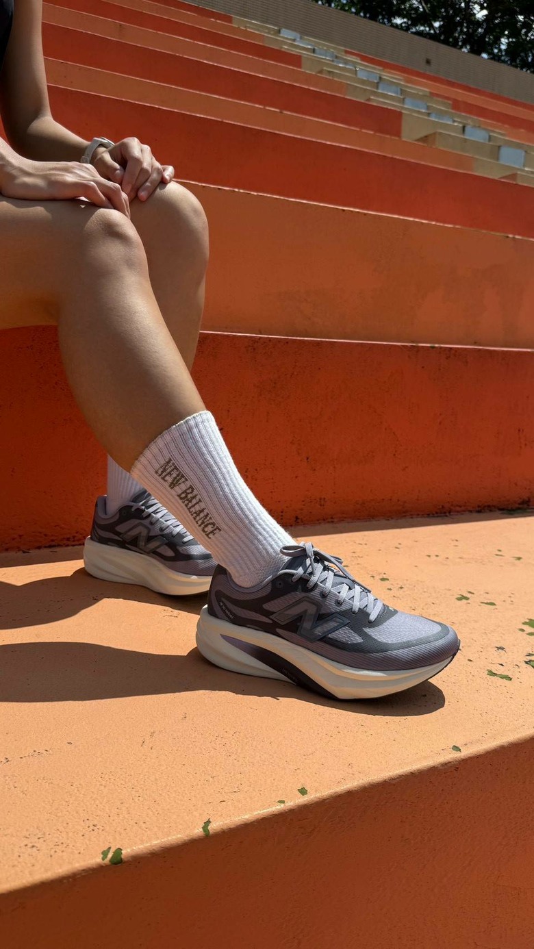 NB SC Rebel開箱心得 節奏跑間歇跑一雙搞定