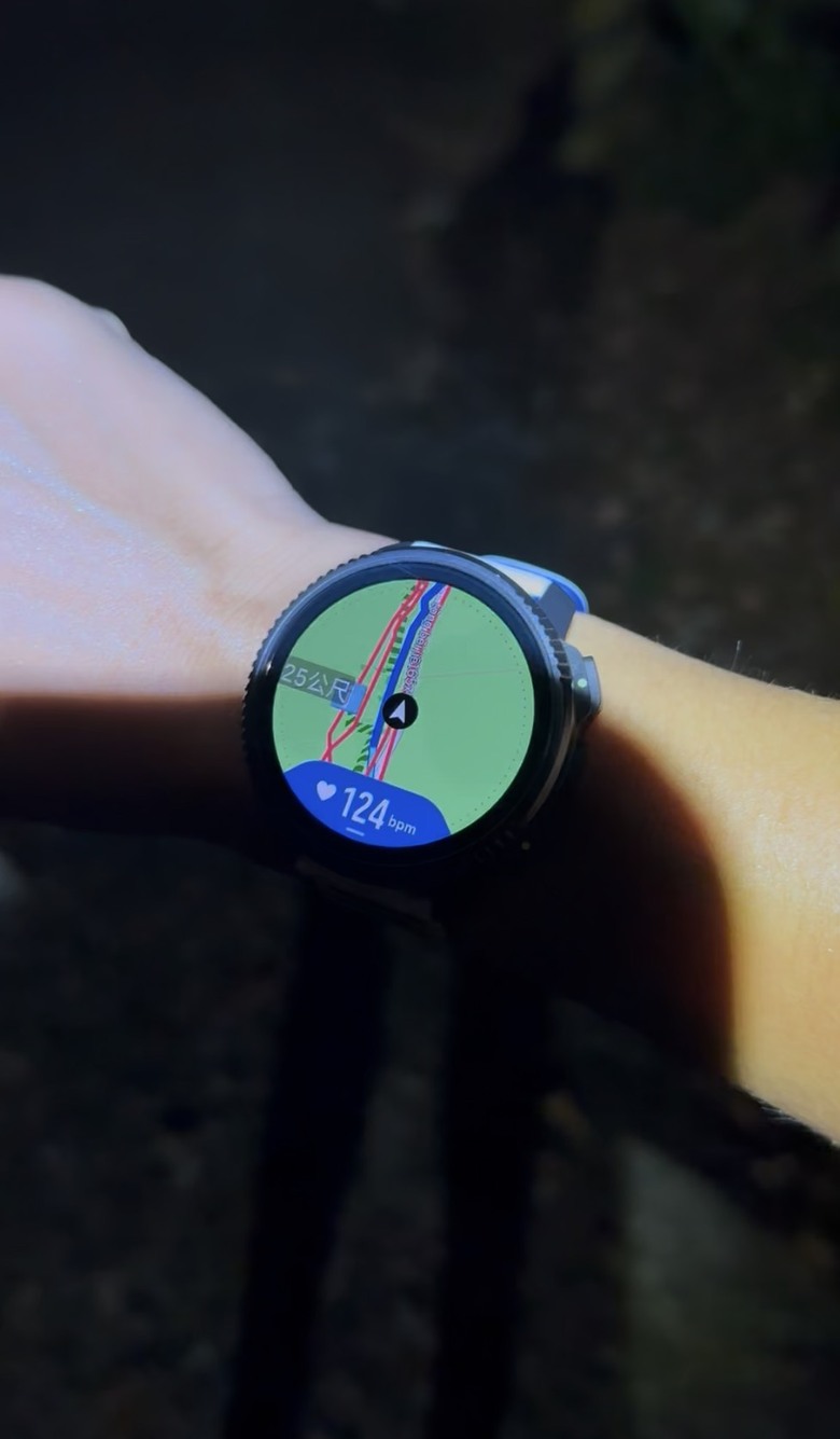 Suunto Vertical 2 越野跑 30 天實測:從賽前讀懂路線,到掌握每天的訓練節奏