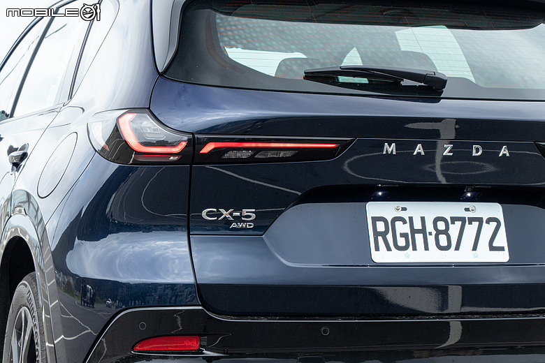 價格破壞者 vs. 級距銷量王｜Mazda CX-5、 Toyota RAV4 全面較量！