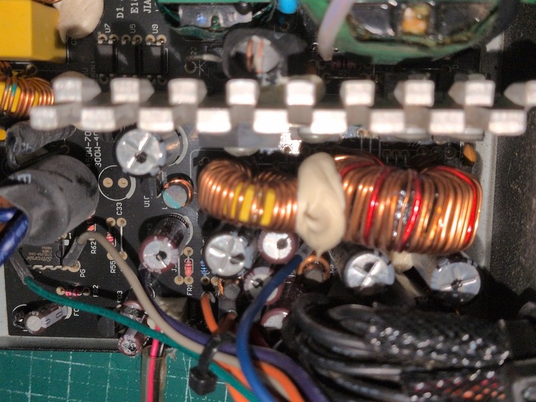 Thermaltake TR2 PRO 500W Bronze 拆解