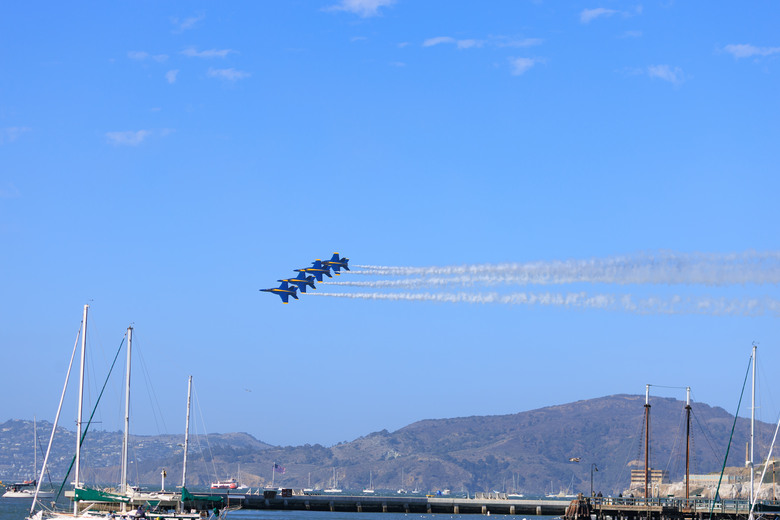 點我看大圖 SF Fleet Week 2026 Air Show (Canon EOS R6mk2 + EF100-400mm f/4.5-5.6 L2)