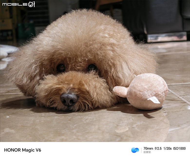 點我看大圖 HONOR Magic V6 評測報告|4mm 超薄機身、AI 靈感幫拍超貼心!