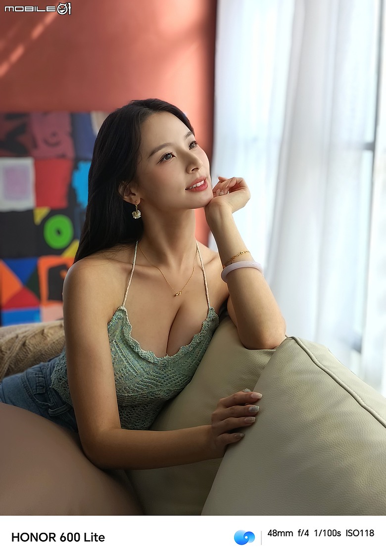 點我看大圖 HONOR 600 Lite|主打人像、輕薄機身與 AI 鍵,實拍體驗一次看