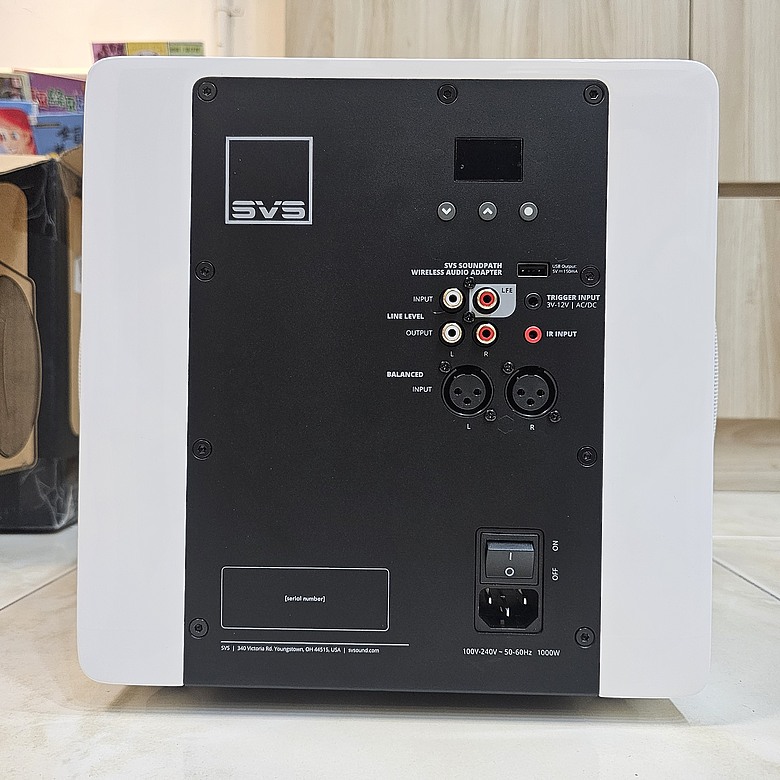 點我看大圖 小升級(下)SVS 3000 Micro R|Evolution & IsoAcoustics GAIA III Neo