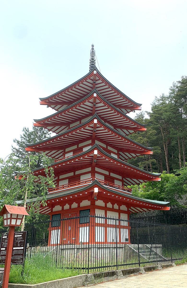 點我看大圖 <日本>2024~新倉富士淺間神社賞富士山、河口湖纜車及遊湖、和食山彥午餐
