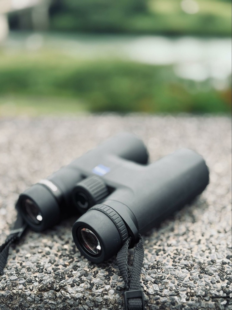 不拍照也講究畫質：Conquest HDX 10x42 使用心得