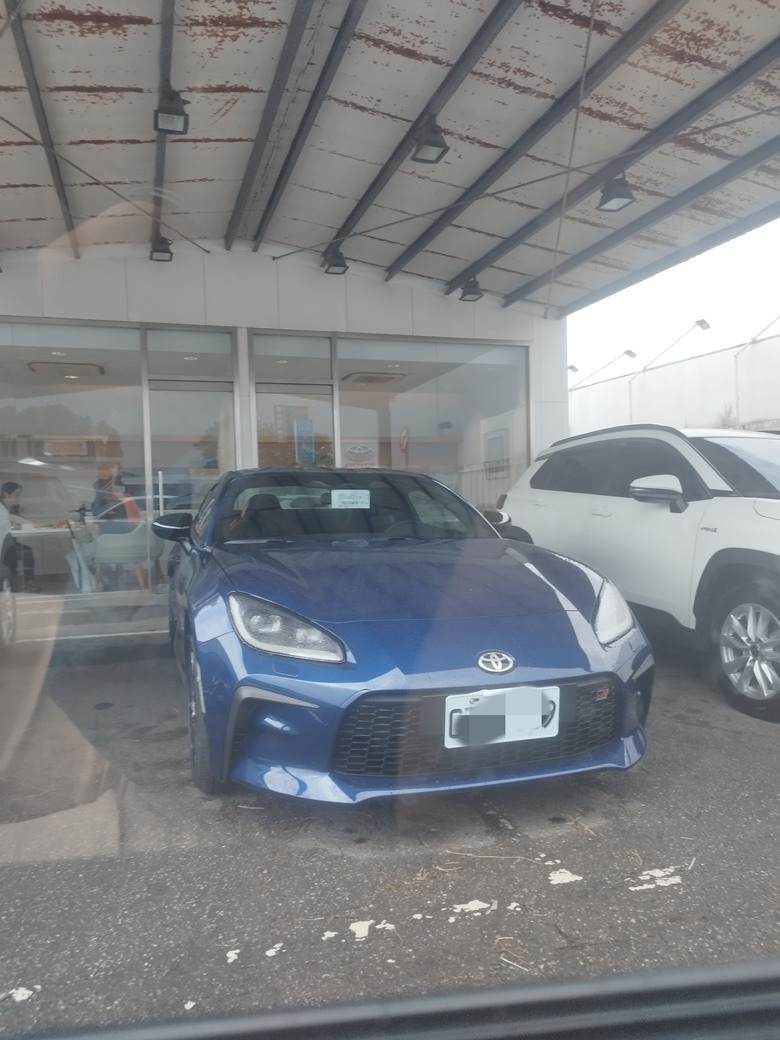 第二台新車，第一台雙門小跑車