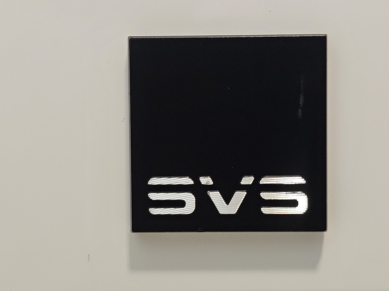 點我看大圖 小升級(下)SVS 3000 Micro R|Evolution & IsoAcoustics GAIA III Neo