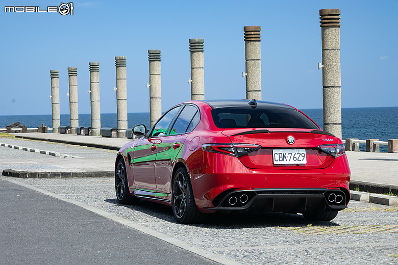 Alfa Romeo Giulia Quadrifoglio 試駕｜享受駕馭樂趣就是這麼簡單！