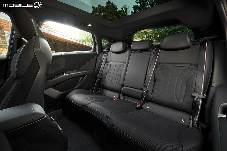 【海外新訊】BMW iX4 亮相，iX3 新增 M60 xDrive 車型！