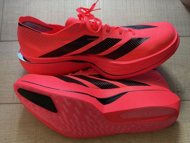 adidas Pro 5開箱：越跑會越愛的跑鞋