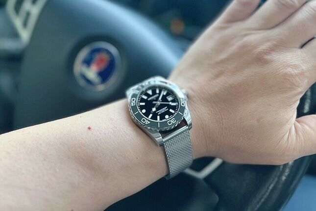 HydroConquest 深海征服者「黑面灰圈＋米蘭帶」39mm