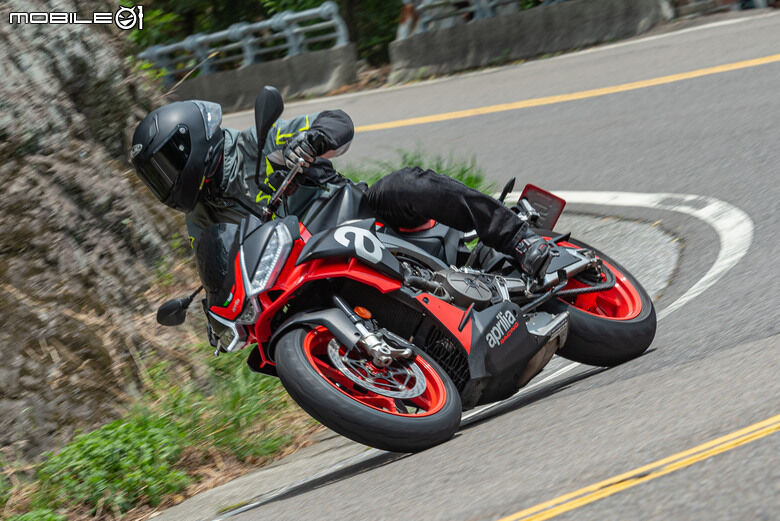 Aprilia Tuono 660 試駕報告｜手握燥熱戰鬥純血，電控帶來千變萬化！