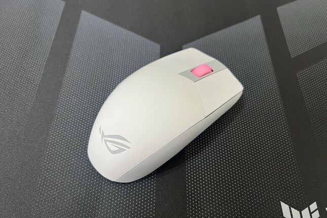 ［輕開箱］ROG IMPACT III 月光白 無線電競滑鼠