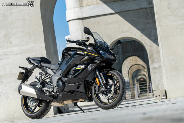 KAWASAKI NINJA 1100 SX 試駕｜承忍道滿熱血，馭長途見從容