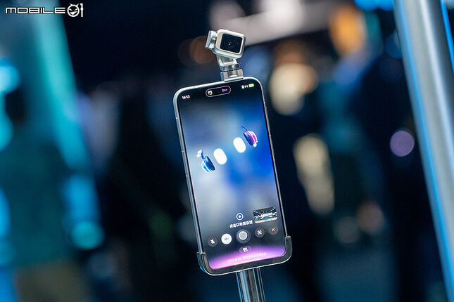 HONOR Robot Phone 正式發表｜靈巧雲台+ARRI 電影調校，售價 9999 人民幣！