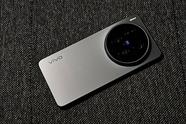 【開箱】陸版 VIVO X300 Ultra +手柄套裝 +G2 Ultra增距鏡