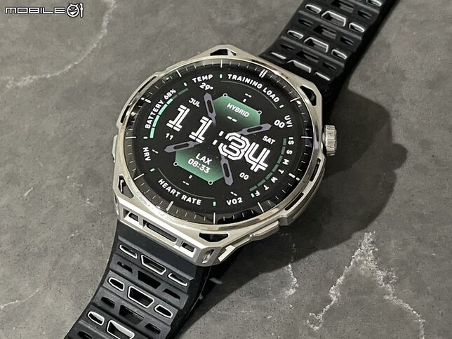 【開箱】城市精英的混合訓練美學：Amazfit Balance 3 評測與功能解析