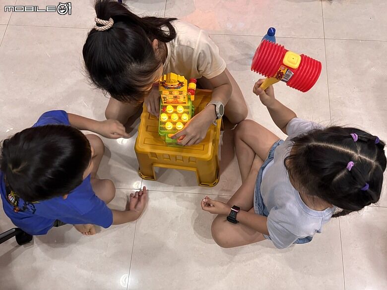 【玩具開箱】童年回憶重現！打地鼠機讓全家一起拚高分