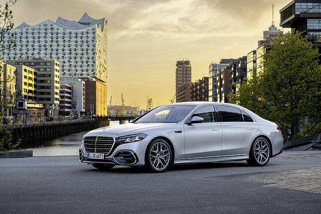 Mercedes-Benz 小改款 S-Class 德國漢堡試駕｜更聰明、更全面，續寫旗艦新篇章！