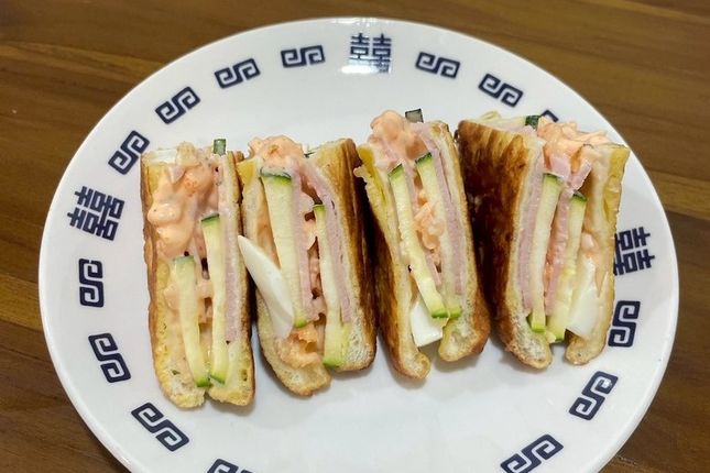 用龍蝦沙拉醬復刻辦桌菜龍蝦三明治