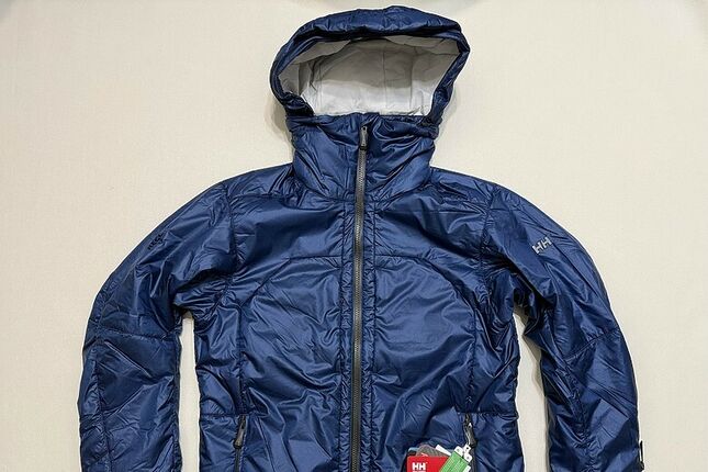 【簡單開箱】Helly Hansen Graphene 外套