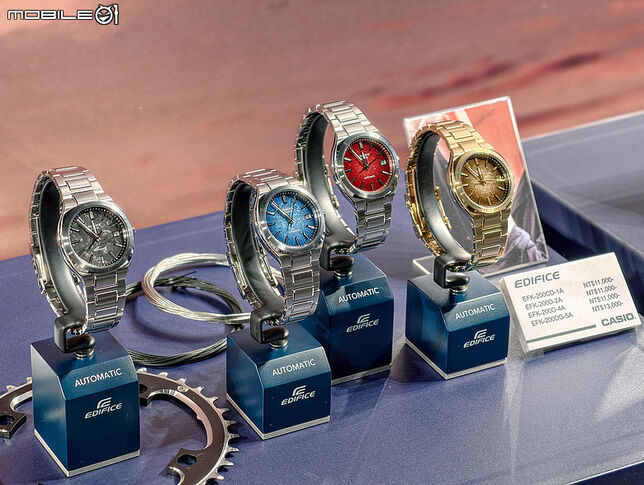 CASIO EDIFICE EFK-200 萬元級「鍛造碳纖維」機械錶發表，同場直擊優化版 EFK-110D！
