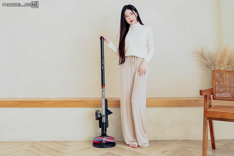 Dyson PencilVac Fluffycones 鉛筆吸塵器｜輕巧靈活的輕量級日常清潔神機