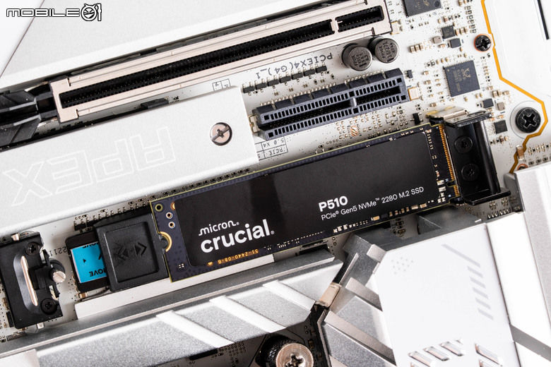 美光 Crucial P510 固態硬碟開箱實測 以 7 奈米控制器實現 PCIe Gen 5 低溫表現