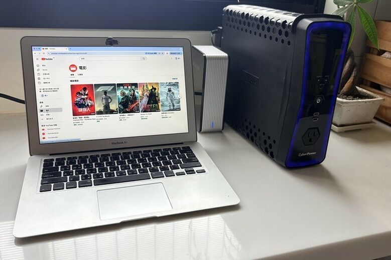 【深度開箱】CyberPower GX150C2M 不斷電系統：我的 「電力保險櫃」
