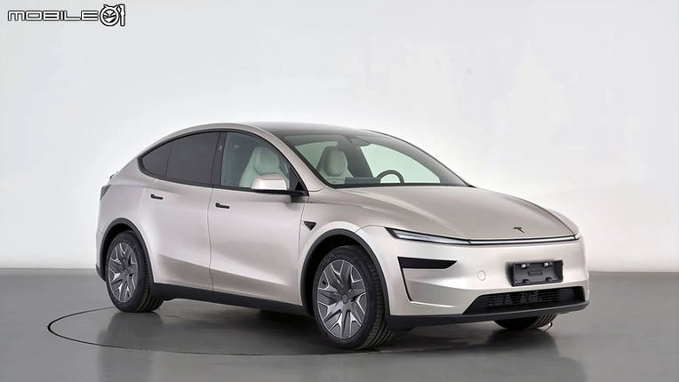 Tesla Model Y 長軸版正式現身｜超越Model X的軸距、採用三排六人座佈局！