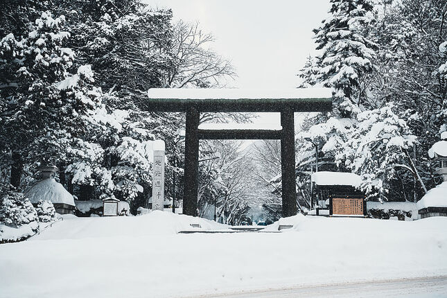 2026 北海道12天小蜜月 (終)『暴風雪裡的余市蒸餾所 & 北海道唯一米其林三星法餐』