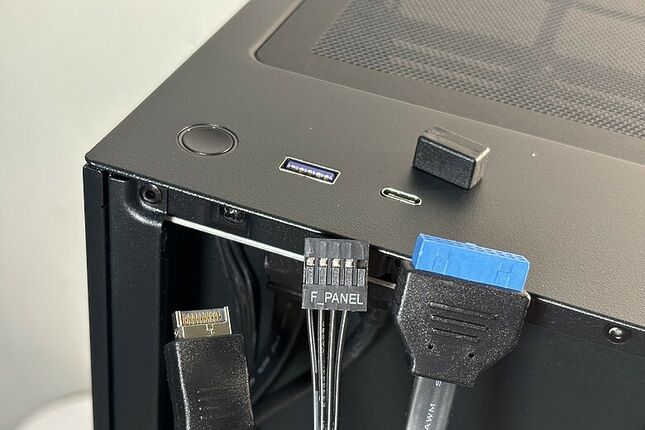 「不是縮小，是剛剛好！」NZXT 恩傑 H3 Flow ft. EZDIY-FAB VH90 ARGB 通用式顯卡支架