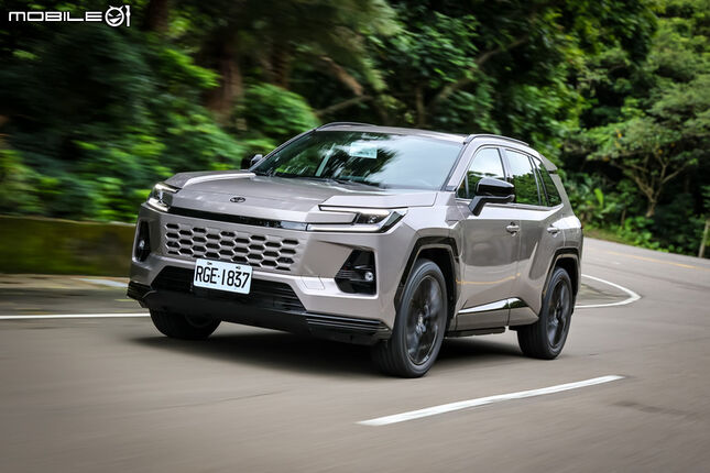 Toyota RAV4 PHEV 試駕｜可純電每日通勤、還具備6秒內加速破百的實力！