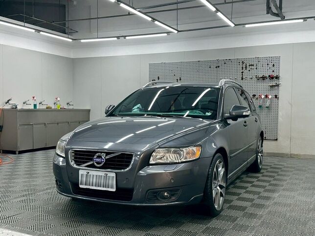 老車也得裡外兼顧，V50回廠美容
