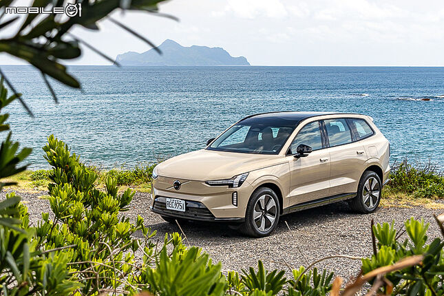 Volvo EX90 試駕｜以北歐氛圍重新定義旗艦，引領品牌邁入新世紀的純電七人休旅！