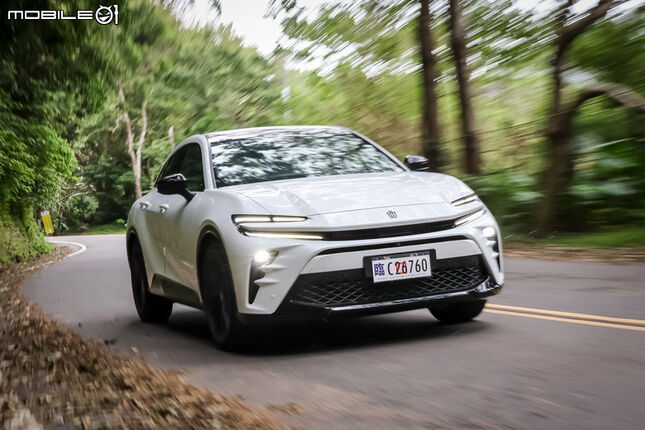 Toyota Crown Sport PHEV 試駕｜帥度至上、駕馭實力夠水準，能否讓你為個性買單？