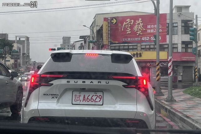 Subaru Solterra小改款國內道路現身，有望導入具備雙馬達四驅的高階XT車型！