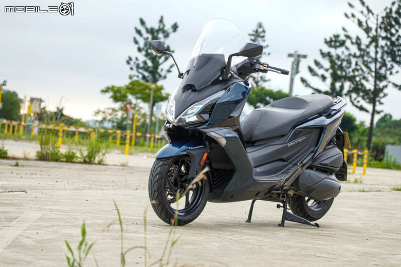 KYMCO DOWNTOWN GT350 試乘｜超乎預期的運動性、全方位黃牌大羊！