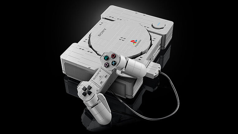 初代 PlayStation 變成樂高！近 1:1 比例還原，主機內藏《跑車浪漫旅》、《抓猴》彩蛋