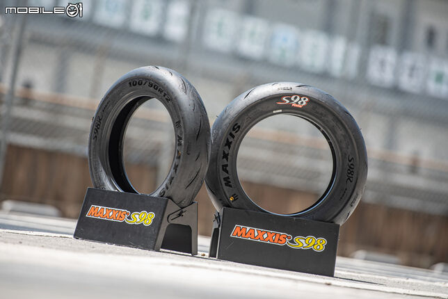 全台首發！MAXXIS全新競技胎S98R道路測試｜胎體、膠料全面進化，國產性能胎款新指標！