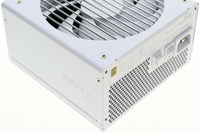 Fractal Design Ion 3 Gold 1000W金牌全模組電源開箱