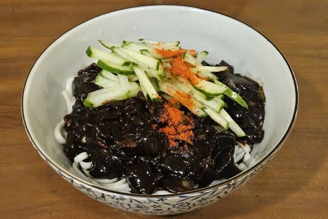 韓式炸醬麵