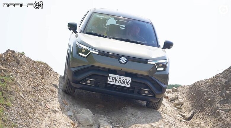 【影音試駕】SUZUKI e-Vitara AllGrip-e，駕馭依舊，動力更勇！