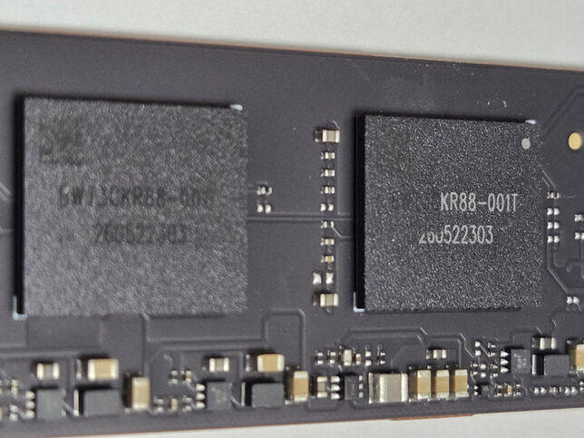 【開箱簡測】Biwin M560 PCIe Gen5.0 x4 NVMe HMB 2TB SSD 效能簡測 (圖多)